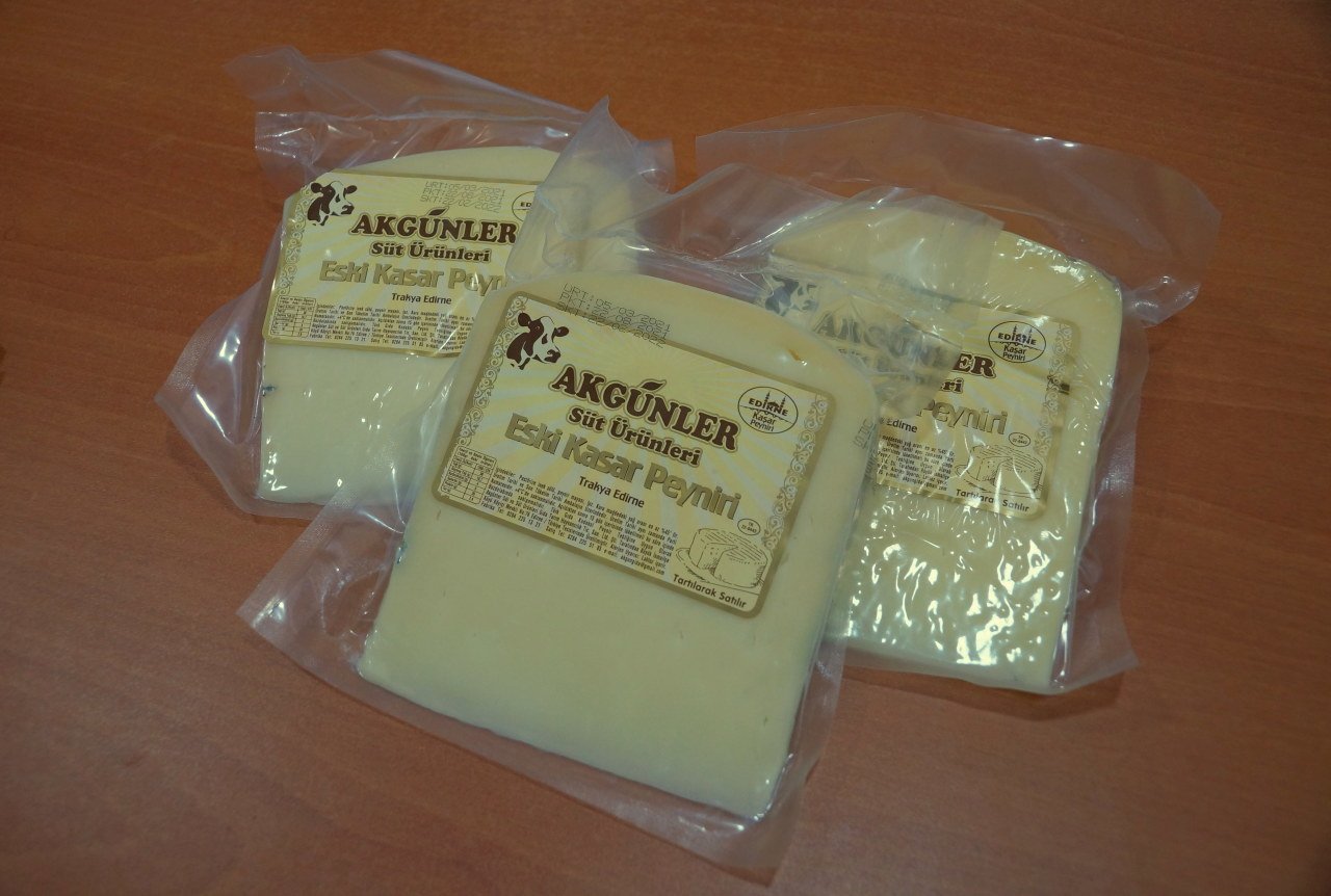 Akgünler Eski Kaşar Peyniri (400-450) gr