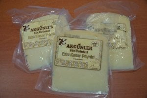 Akgünler Eski Kaşar Peyniri (400-450) gr